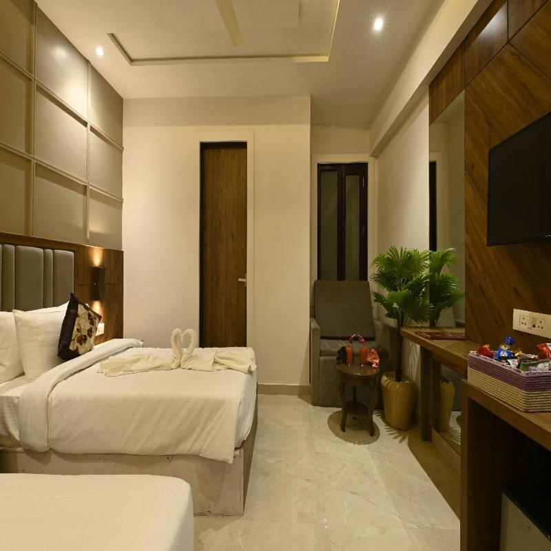 Hotel Avalon Palms Agra Agra  Exterior foto
