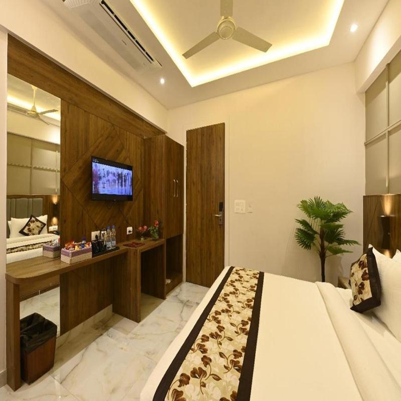 Hotel Avalon Palms Agra Agra  Exterior foto